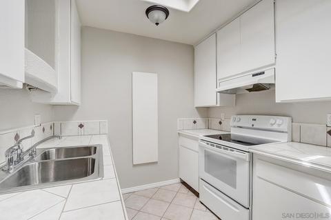 407 Requeza St #E11, Encinitas, CA 92024 photo 11