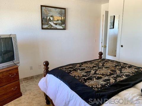 39421 Opalocka Rd, Boulevard, CA 91905 photo 12