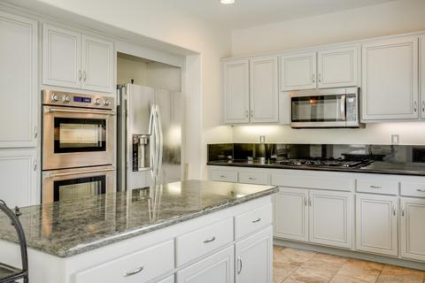8144 Gilman Ct, La Jolla, CA 92037 photo 10