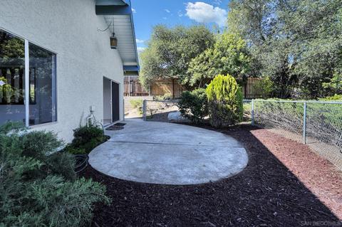 1015 Cypress Dr, Vista, CA 92084 photo 20