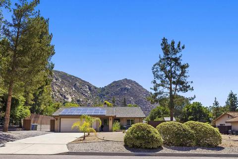 25150 Poderio Dr, Ramona, CA 92065 photo 2