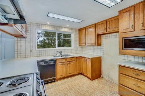 9902 Shadow Rd, La Mesa, CA 91941 photo 26