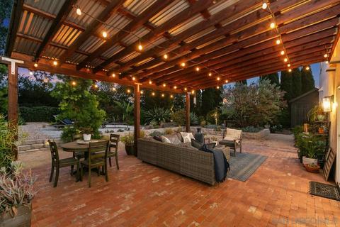 2815 Jacaranda Ave, Carlsbad, CA 92009 photo 3