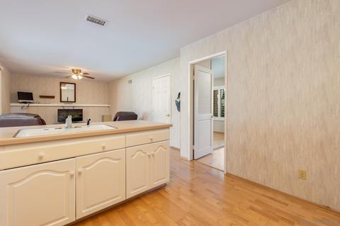 10246 Carreta Dr, Santee, CA 92071 photo 11