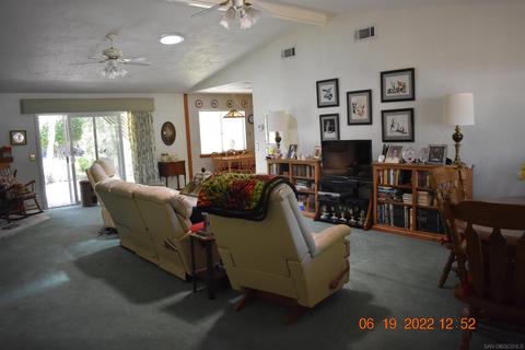 1023 Knoll Park Ln, Fallbrook, CA 92028 photo 2