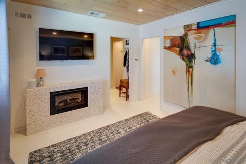226 B, Coronado, CA 92118 photo 12