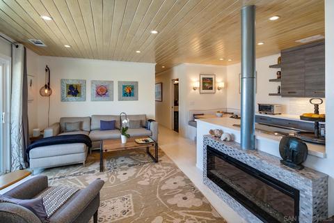 226 B, Coronado, CA 92118 photo 2
