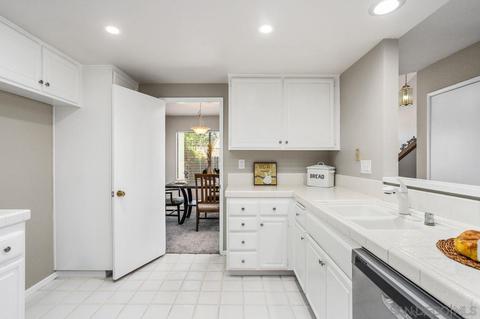 2056 Coolngreen Way, Encinitas, CA 92024 photo 11