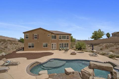 4559 Foxborough Dr, Fontana, CA 92336 photo 9