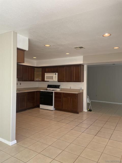 942 Lacy Ave, Calexico, CA 92231 photo 4