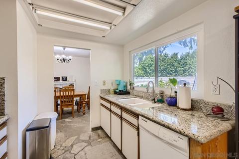 1471 Saddle Way, Oceanside, CA 92057 photo 14