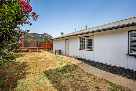 706 Tamara Dr, Escondido, CA 92026 photo 26