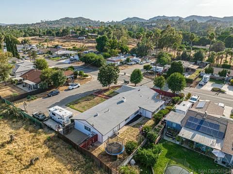 706 Tamara Dr, Escondido, CA 92026 photo 7