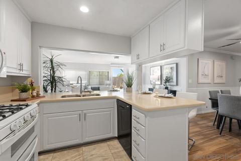 10107 Waynecrest Ln, Santee, CA 92071 photo 9