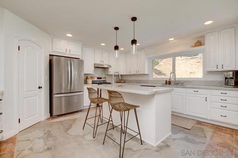 2808 S Barcelona St, Spring Valley, CA 91977 photo 9