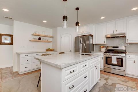 2808 S Barcelona St, Spring Valley, CA 91977 photo 11