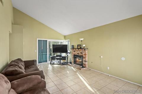271 Hyacinth Way, Oceanside, CA 92057 photo 6