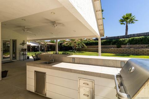 2649 Meadowbrook Pl, Escondido, CA 92027 photo 26