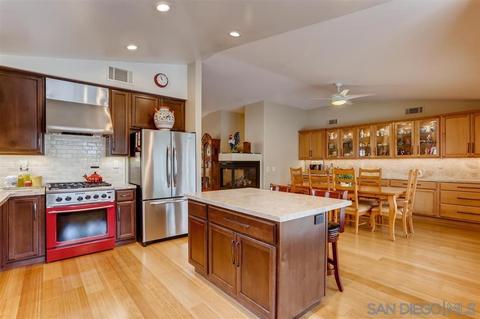1727 Shire Ave, Oceanside, CA 92057 photo 2