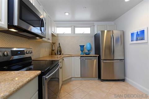 7514 Girard #A, La Jolla, CA 92037 photo 8
