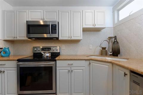 7514 Girard #A, La Jolla, CA 92037 photo 7