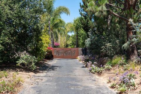 1144 Crest Dr, Encinitas, CA 92024 photo 3