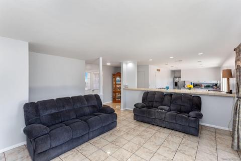 8819 Arrowhead Ct, Santee, CA 92071 photo 9