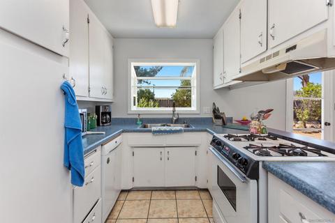 8819 Arrowhead Ct, Santee, CA 92071 photo 15