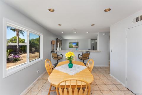 8819 Arrowhead Ct, Santee, CA 92071 photo 17