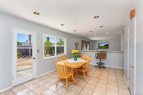 8819 Arrowhead Ct, Santee, CA 92071 photo 12