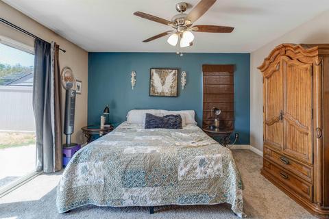 812 Albert Ct, Escondido, CA 92027 photo 8