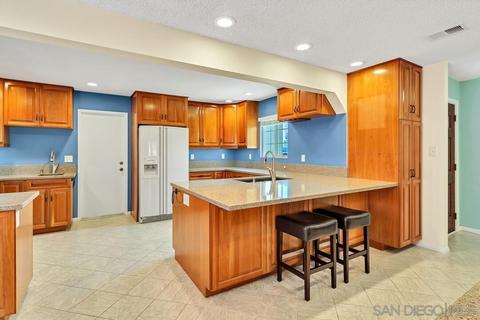 9944 Medina Dr, Santee, CA 92071 photo 3