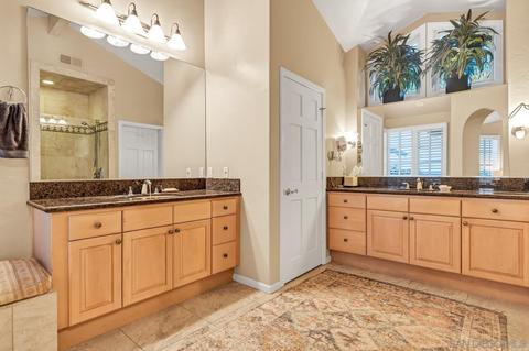 7717 Ivanhoe, La Jolla, CA 92037 photo 46