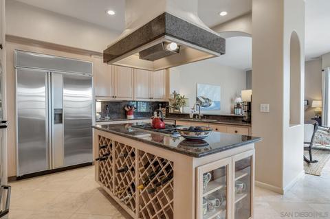 7717 Ivanhoe, La Jolla, CA 92037 photo 9