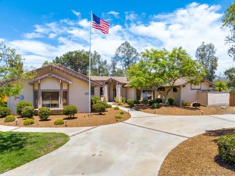 15735 Riparian Rd, Poway, CA 92064 photo 2