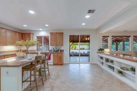 2338 Douglaston Gln, Escondido, CA 92026 photo 16