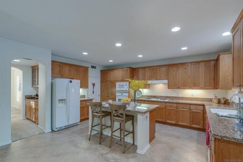 2338 Douglaston Gln, Escondido, CA 92026 photo 17