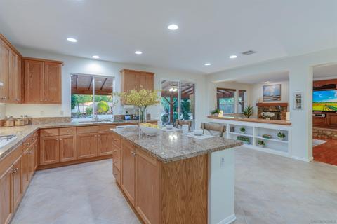 2338 Douglaston Gln, Escondido, CA 92026 photo 15