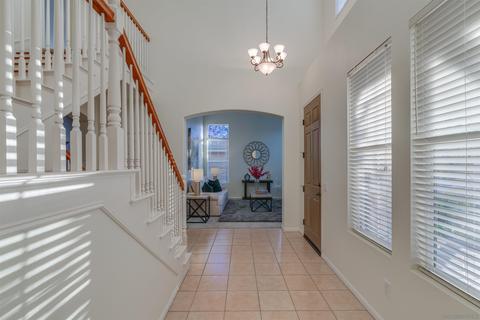 2338 Douglaston Gln, Escondido, CA 92026 photo 6