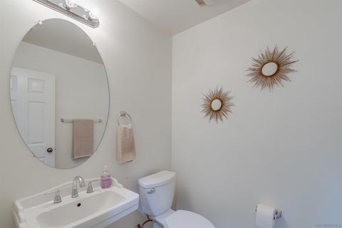 2338 Douglaston Gln, Escondido, CA 92026 photo 35