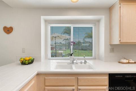 3453 Caseras Dr, Oceanside, CA 92056 photo 12