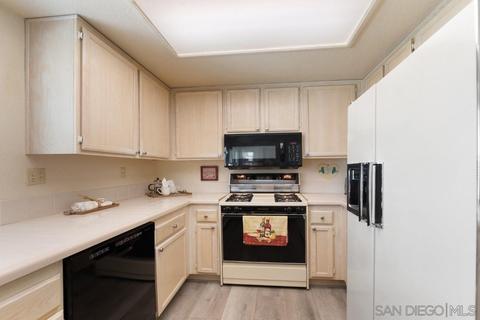 3453 Caseras Dr, Oceanside, CA 92056 photo 9