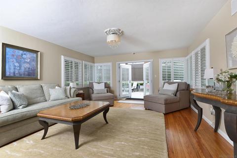8855 Robin Hood Ln, San Diego, CA 92037 photo 4