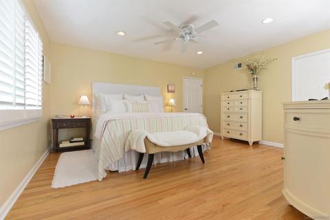 8855 Robin Hood Ln, San Diego, CA 92037 photo 11
