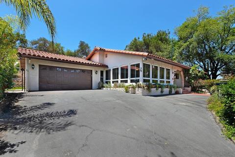 875 Eldorado Dr, Escondido, CA 92025 photo 1