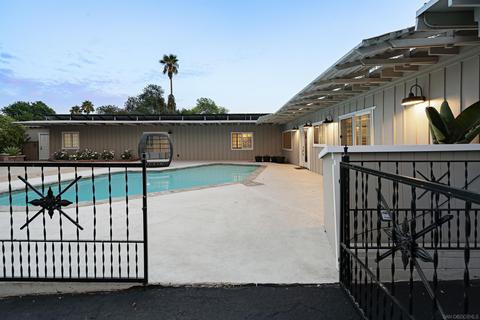 1933 Lejos Dr, Escondido, CA 92025 photo 21