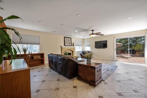 1071 Overbrook Ln, Fallbrook, CA 92028 photo 7