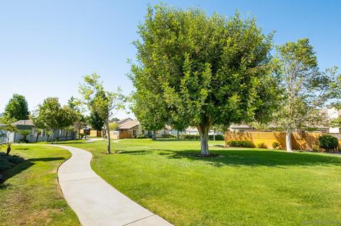 459 Bancroft Gln, Escondido, CA 92027 photo 26