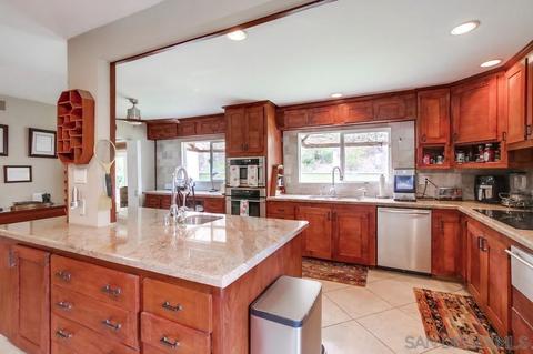 360 Dewane Dr, El Cajon, CA 92020 photo 1