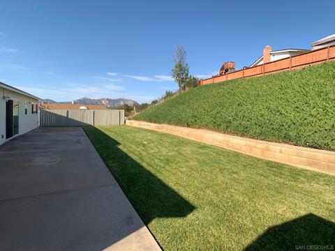 13809 Los Coches Rd E, El Cajon, CA 92021 photo 2